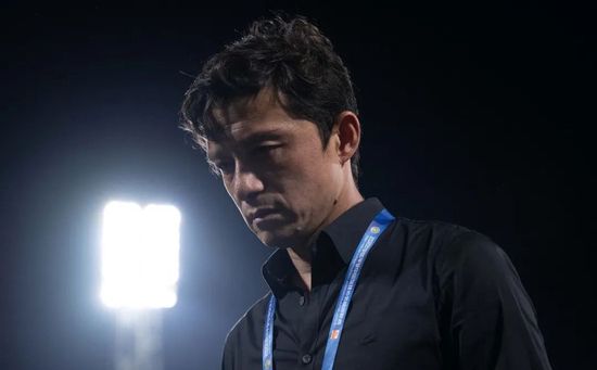 监视器后的黄导大赞这段表演超出了自己的预期，他觉得人物这一刻应该是这个状态（流泪），但并未提示过演员